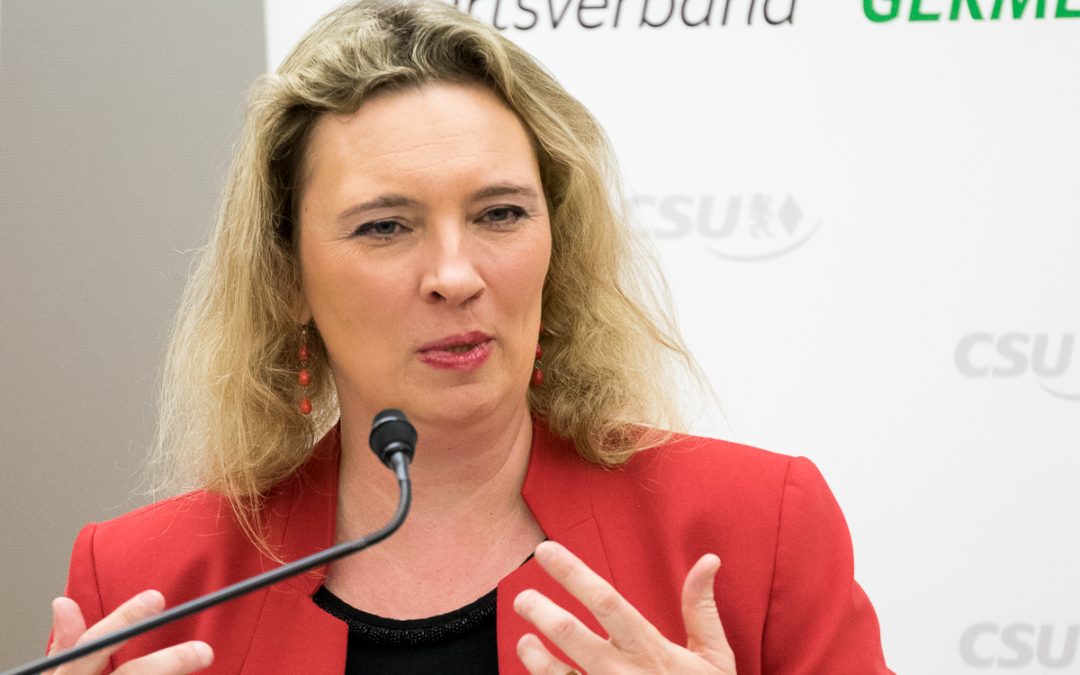 Integrationsbeauftragte Kerstin Schreyer zu Gast bei der Interkulturellen Woche in Germering